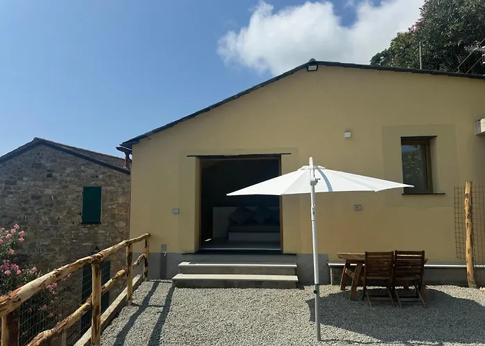 Tuvo Houses